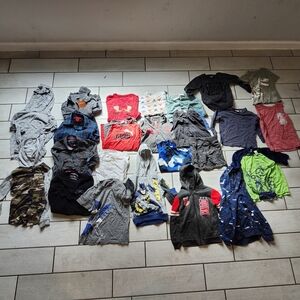 Boys Lot Of 24 Pieces Of Clothing Shirts, Hoodies, Polos Different Brands Clean!